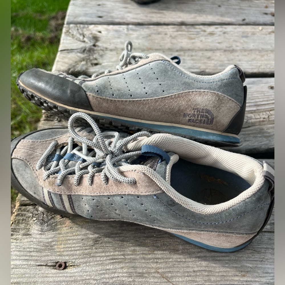 The North Face Street Shoe Hiking Active Outdoor Casual Sneaker Womens sz 6.5